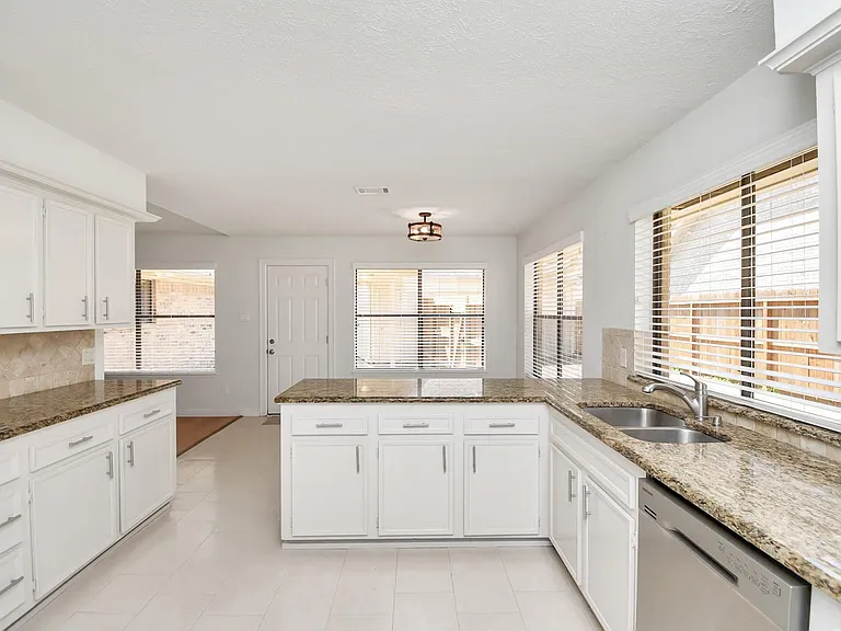 2514 Trailside Ct — Photo 19