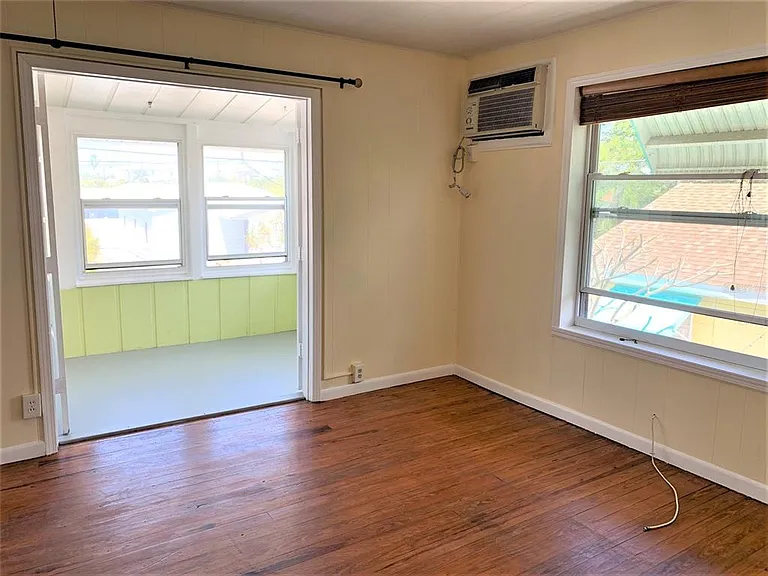 61 81st Ave #3 — Photo 9
