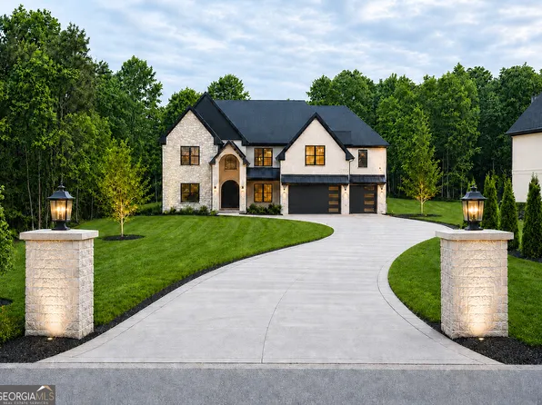 3275 Smithtown Rd, Suwanee, GA 30024