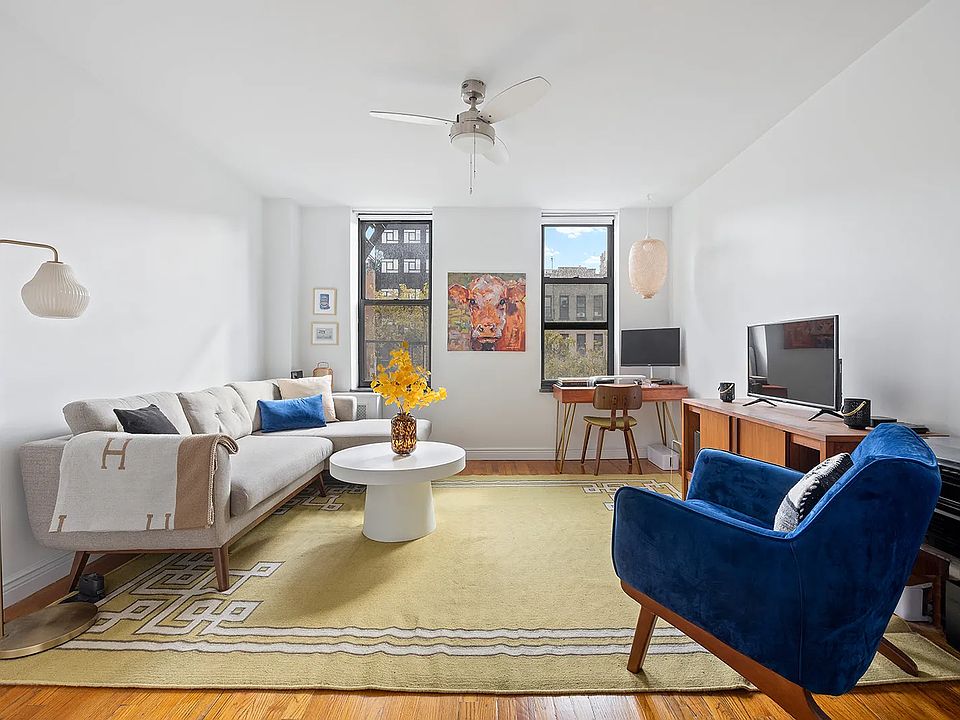 1st image of 167 Allen St APT 3A