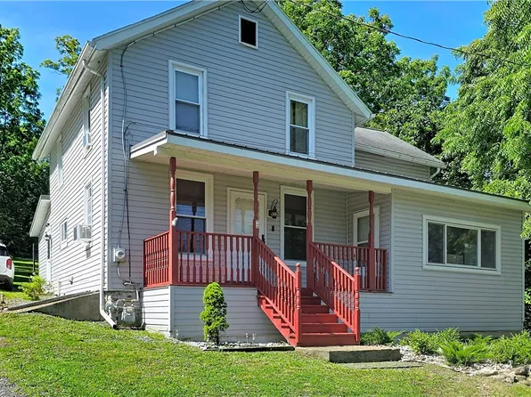 4 Arnold St, Union Springs, NY 13160