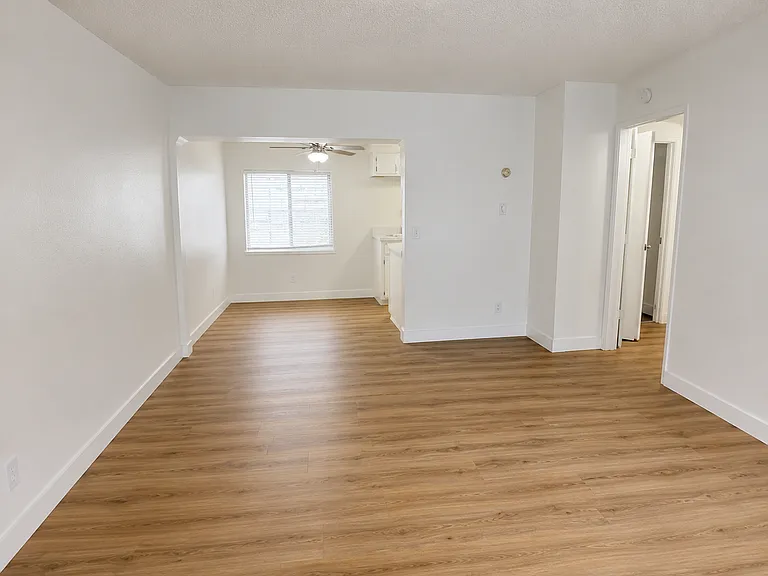 4011 W. 129th Street — Photo 5