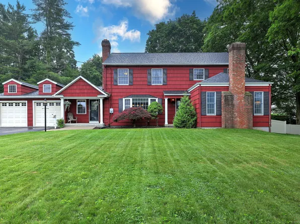 31 Meadowview Drive, Trumbull, CT 06611