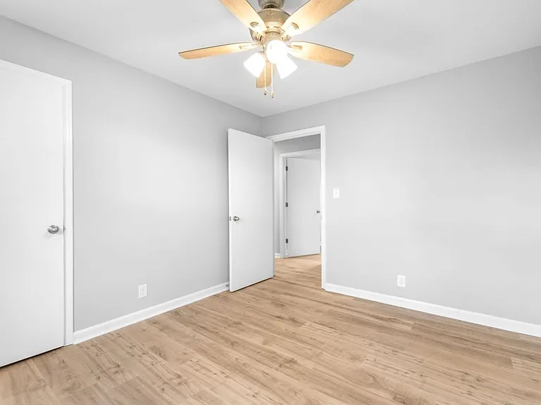 2214 Glory Dr — Photo 16