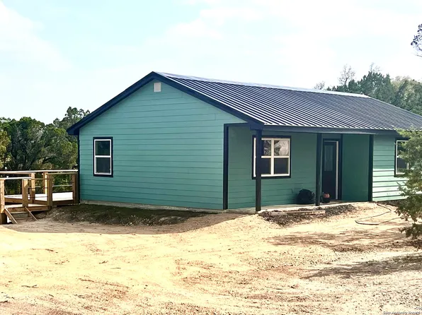 380 Brushy Creek, Bandera, TX 78003