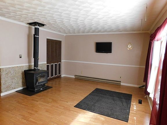 2nd image of 4033 Pleasant Ave