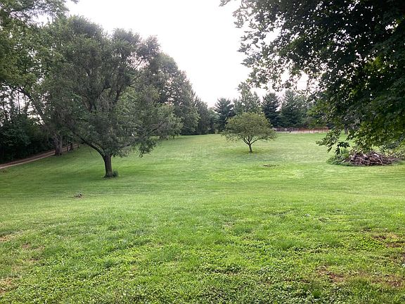 5th image of 6783 Hilltop Rd