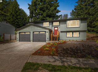 37465 Dubarko Rd, Sandy, OR 97055