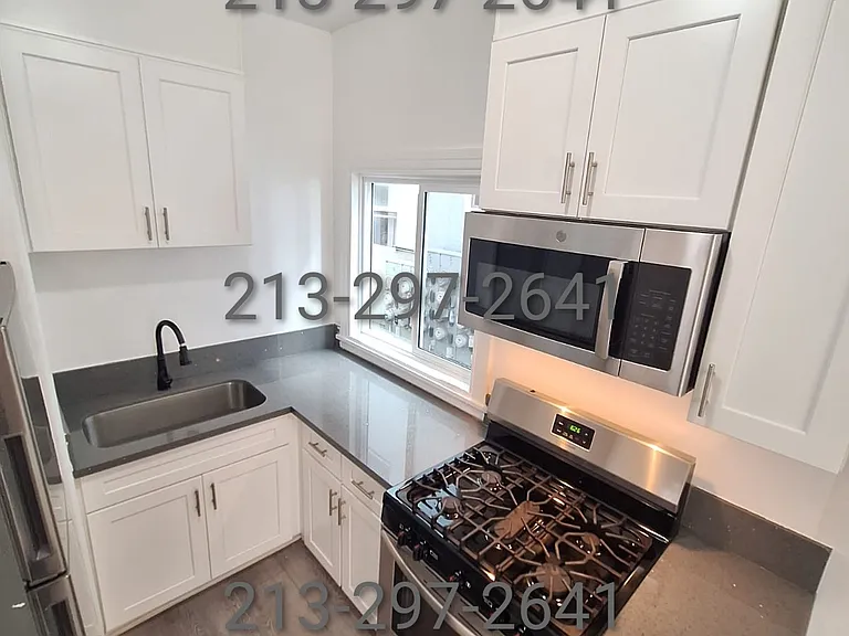 414 N Coronado St #111 — Photo 6