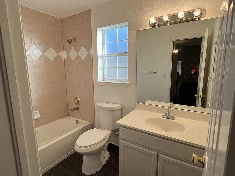 7115 Oval Rock Dr — Photo 18
