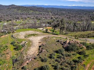 13884 Shangrila Dr, Redding, CA 96003