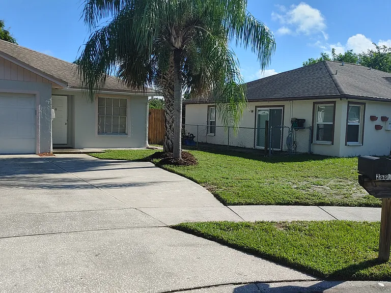 2687 Macklin Ct — Photo 2