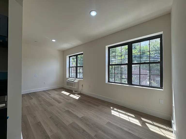 3030 Colden Ave #2A — Photo 7