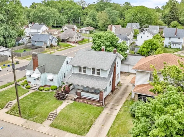 809 Bellflower Ave SW, Canton, OH 44710