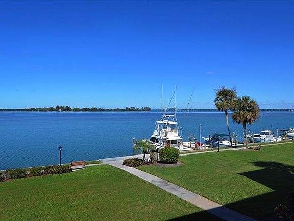 3rd image of 763 John Ringling Blvd #35