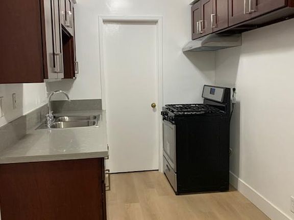 2nd image of 1537 Palm Ave APT F