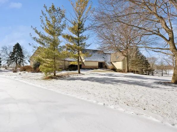 14 Ambrose Ln, South Barrington, IL 60010