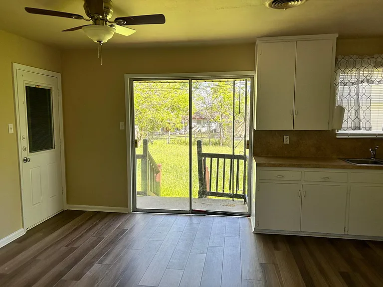 1317 Zephyr Rd — Photo 6