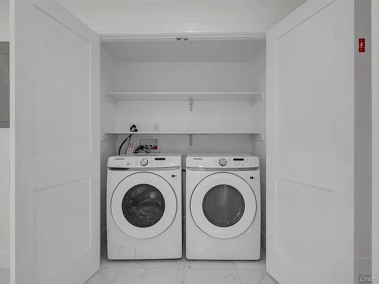 1 Manhasset Ave #B — Photo 26