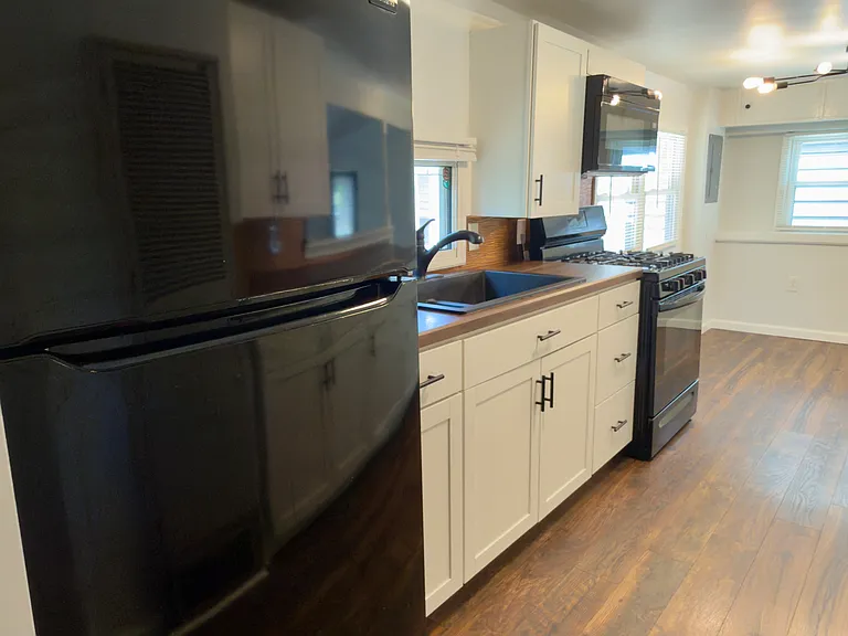 246 Poplar St — Photo 19