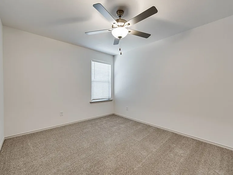 8212 E County Road 111 — Photo 12