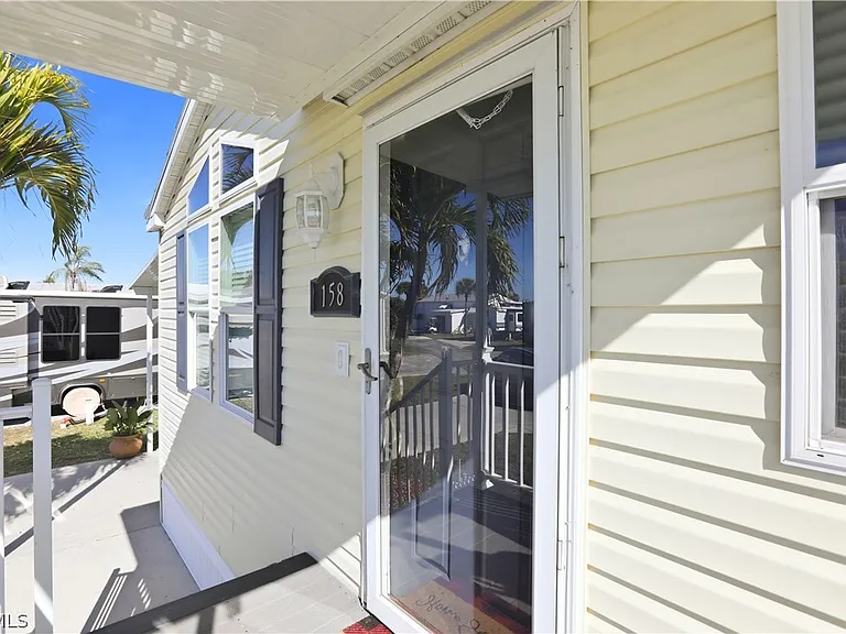 158 Nanaimo Trl — Photo 11