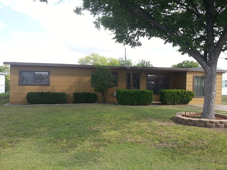 1st image of 2629 Lakeside Ave