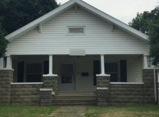 605 N Main St, Windsor, MO 65360