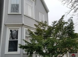 2845 W Fletcher St, Chicago, IL 60618