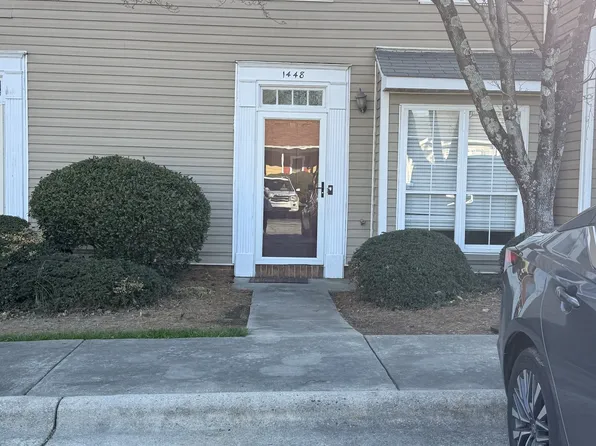 1448 Bailey Cir, High Point, NC 27262