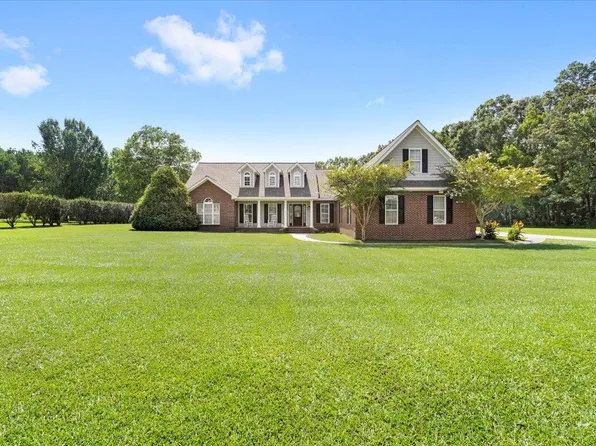 117 Par Dr, Collins, MS 39428