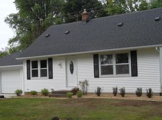 6305 N 28th St, Richland, MI 49083