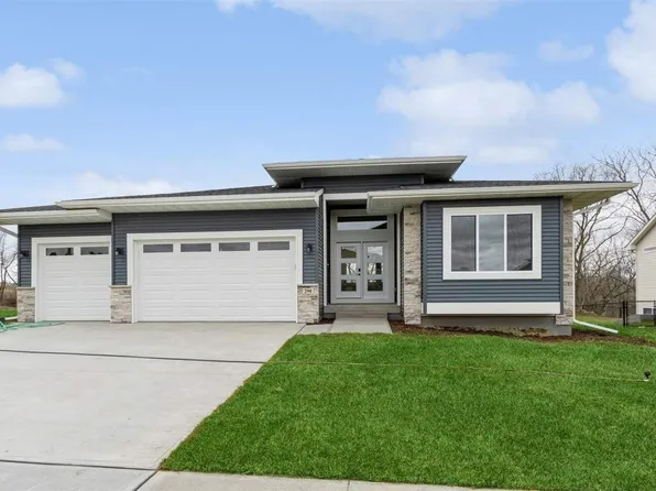 2005 Oak Terrace Ave, North Liberty, IA 52317
