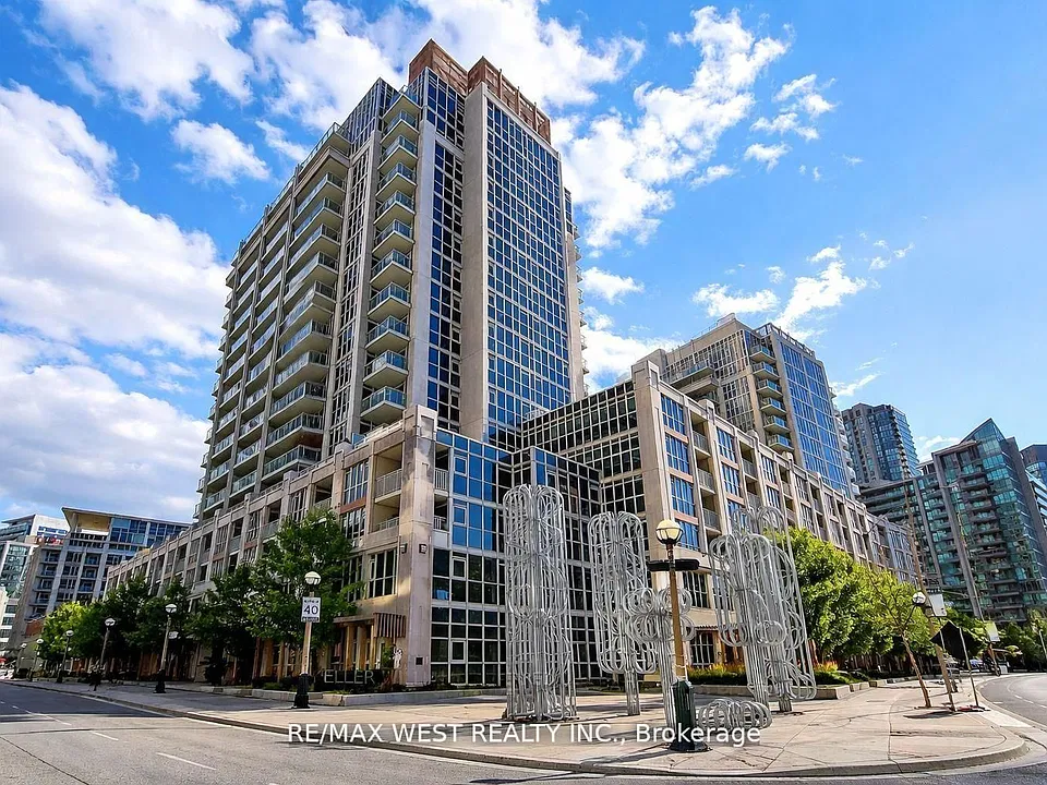 38 Grand Magazine St #342