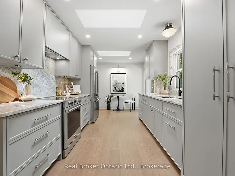 571 Leonard Ct — Photo 14