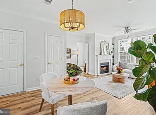 4950 Brenman Park Dr APT 203, Alexandria, VA 22304