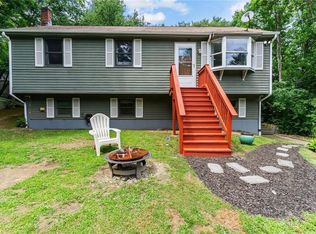 1693 Putnam Pike, Glocester, RI 02814