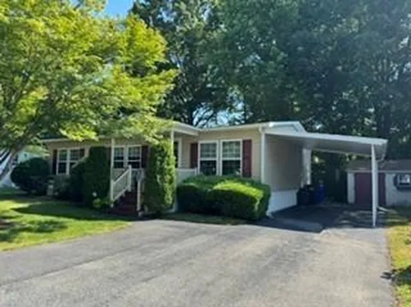 50 Highland St Unit 227, Taunton, MA 02780