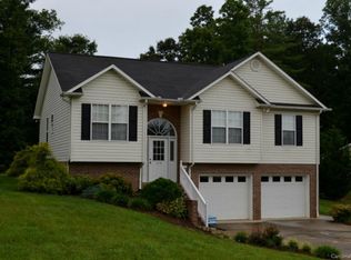 150 Heritage Creek Dr, Taylorsville, NC 28681