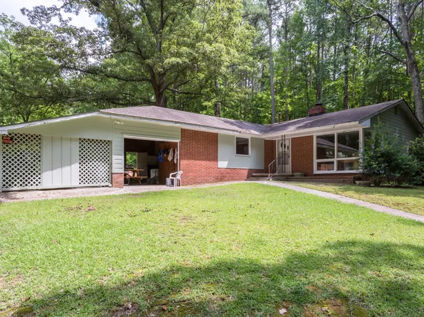 1017 Trailwood Dr, Raleigh, NC 27606