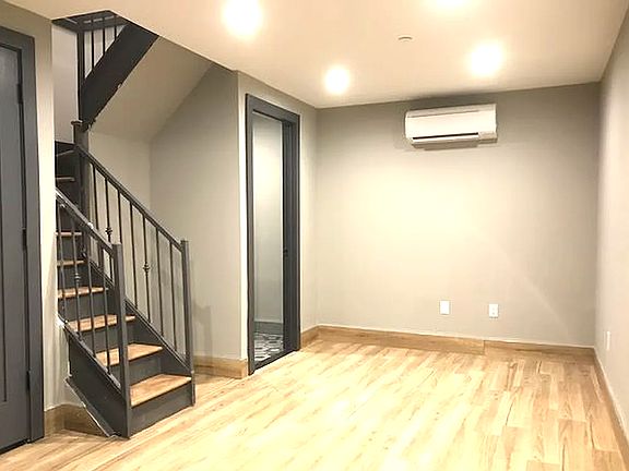 4th image of 83 Humboldt St #1A