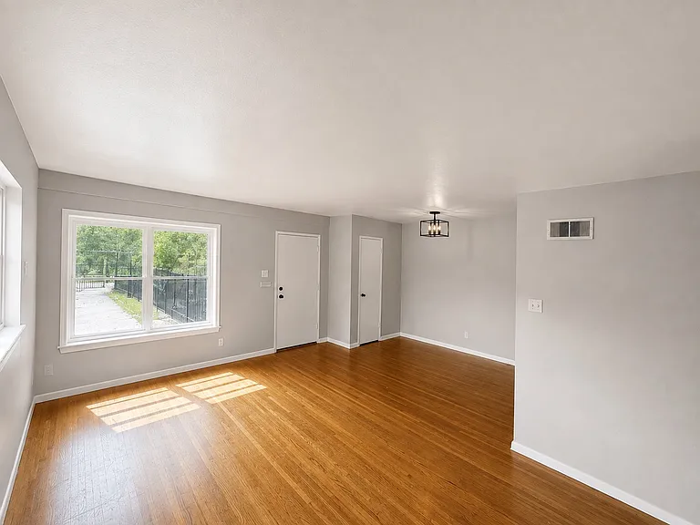 7865 Big Bend Blvd #A — Photo 1
