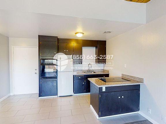 2nd image of 22555 Linden St APT 10