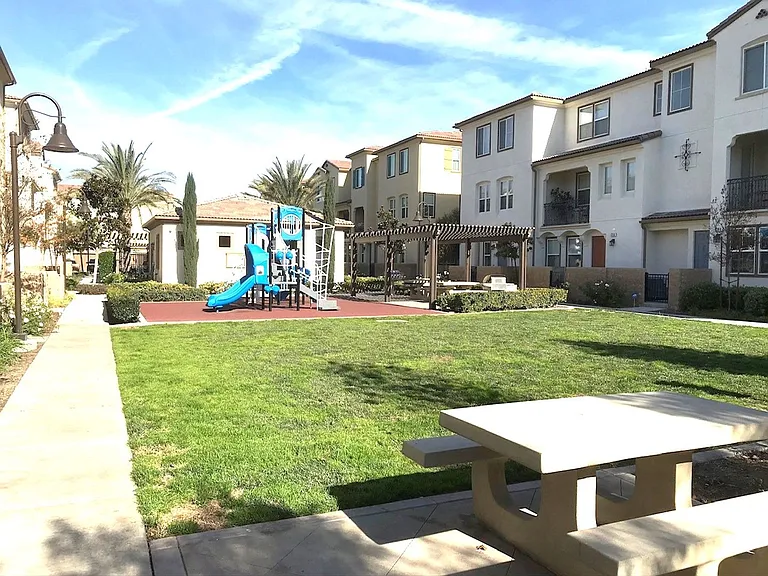 6398 Volans Ct — Photo 19