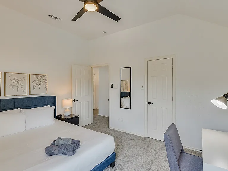 5604 Hill Haven Ct — Photo 21