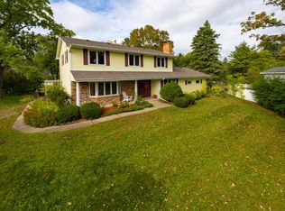 5600 W 70th St, Edina, MN 55439