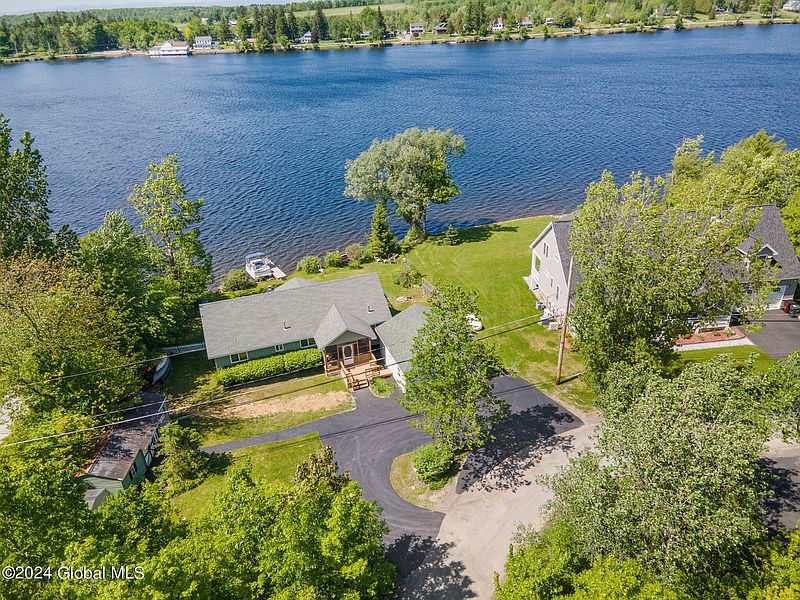 2nd image of 722 S Shore Road