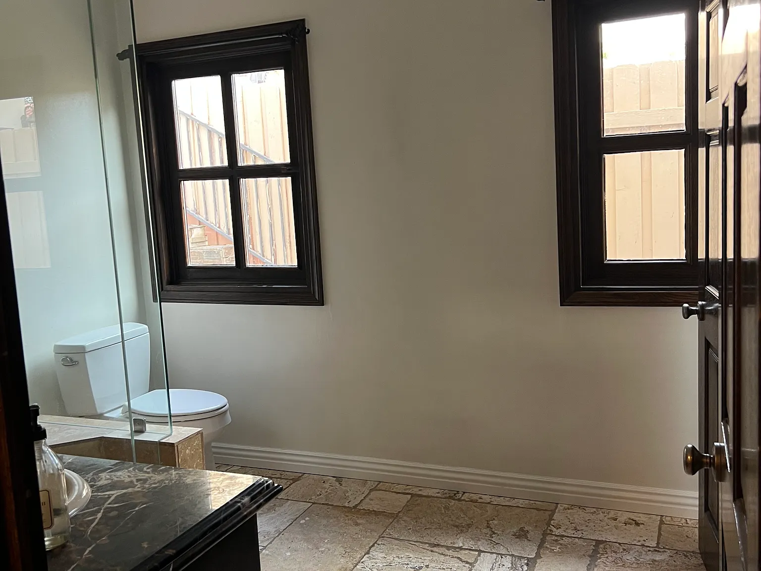 Studio, 400 sqft, $1,800 — Photo 3