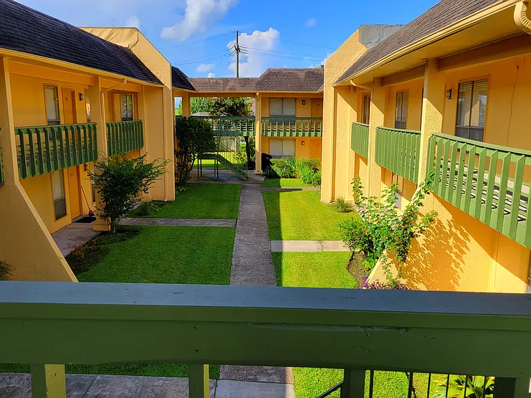Inviting Courtyards