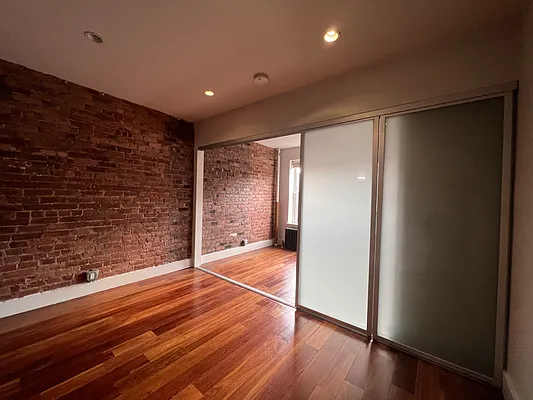 Rented by Keller Williams NYC | media 9